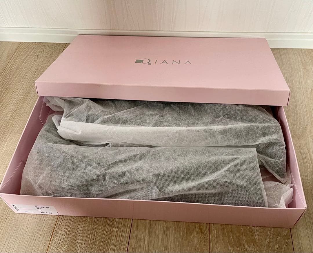 ダイアナ☆シルキーシルエット☆ロングブーツ/完売品