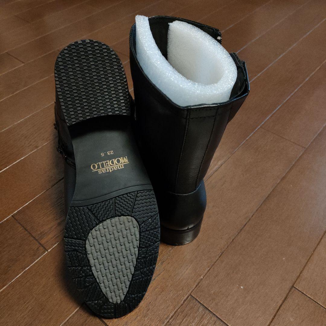 madrasのショートブーツ