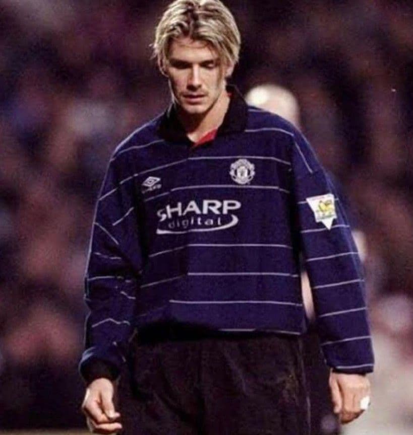 99-00マンチェスター　ユナイテッド Lサイズ　3rd デッドストック　半袖