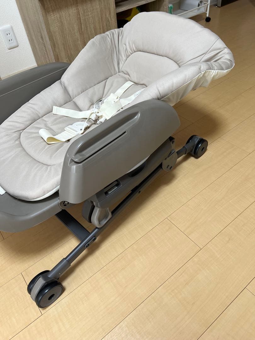 コンビ ハイローチェア ネムリラ Fit AQ ベージュ