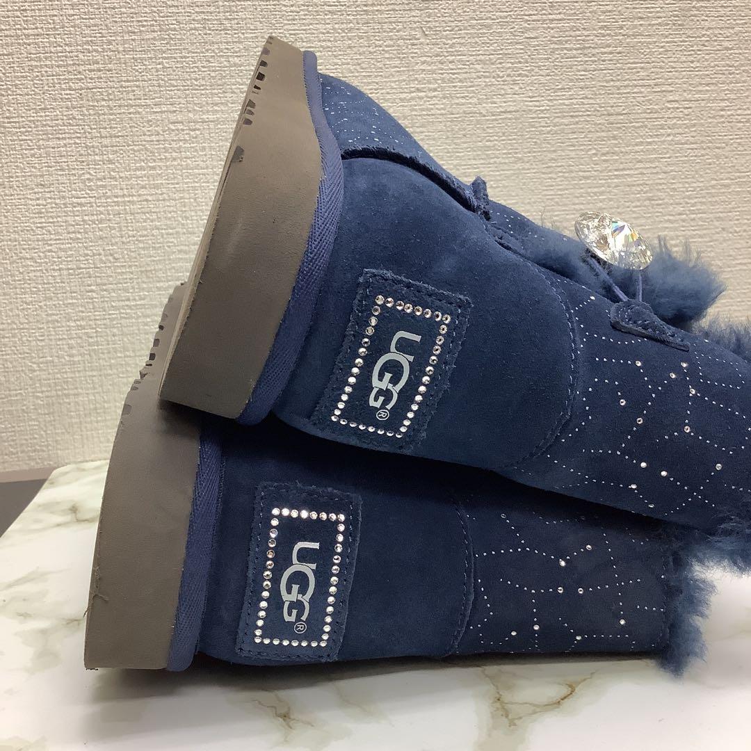 美品　アグ　UGG スワロフスキーボタン　星座柄　ムートンブーツ　25