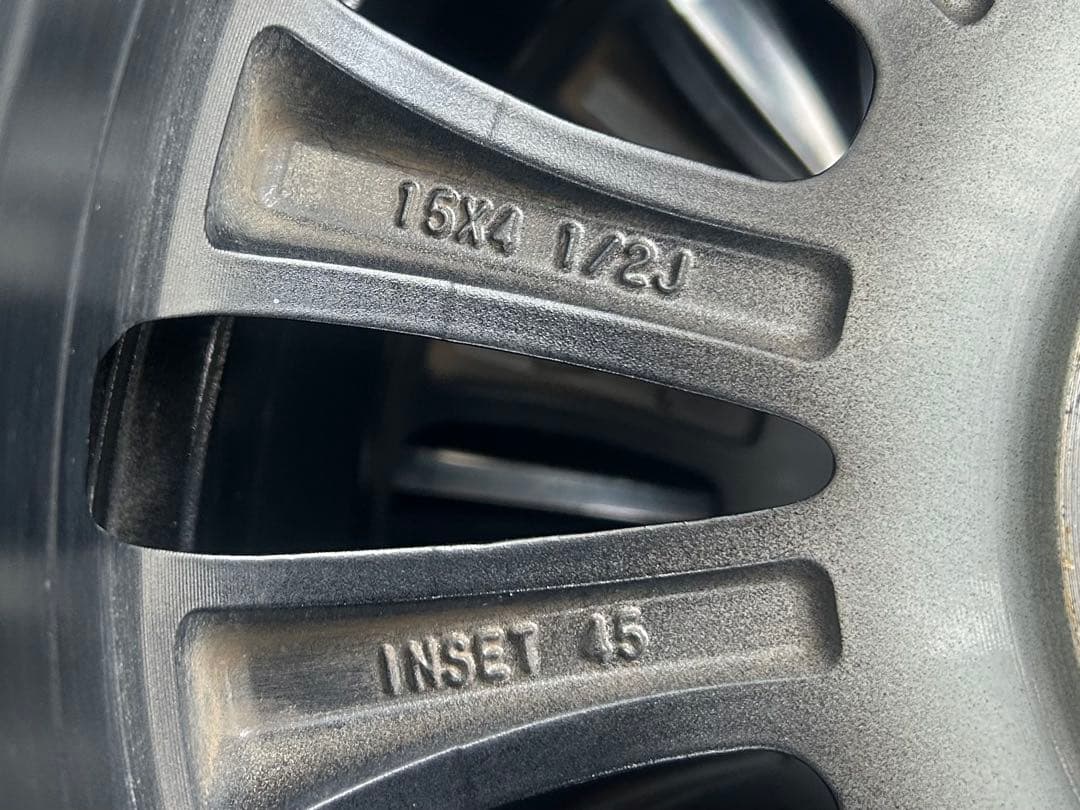 ダイハツ純正　タント カスタムRS 15インチ　４本セット