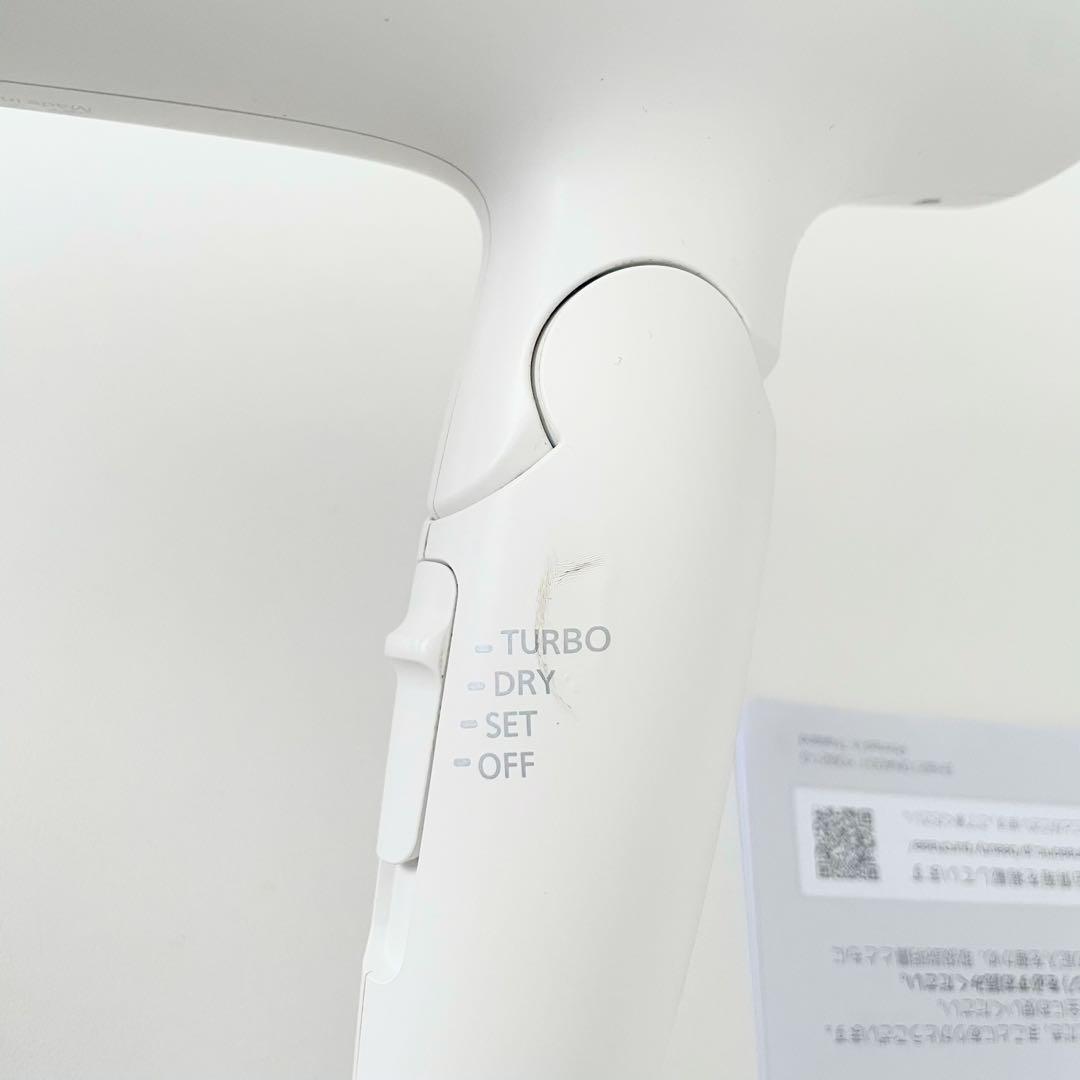 Panasonic ヘアドライヤー EH-NB0G 白 ナノケア 高浸透ナノイー