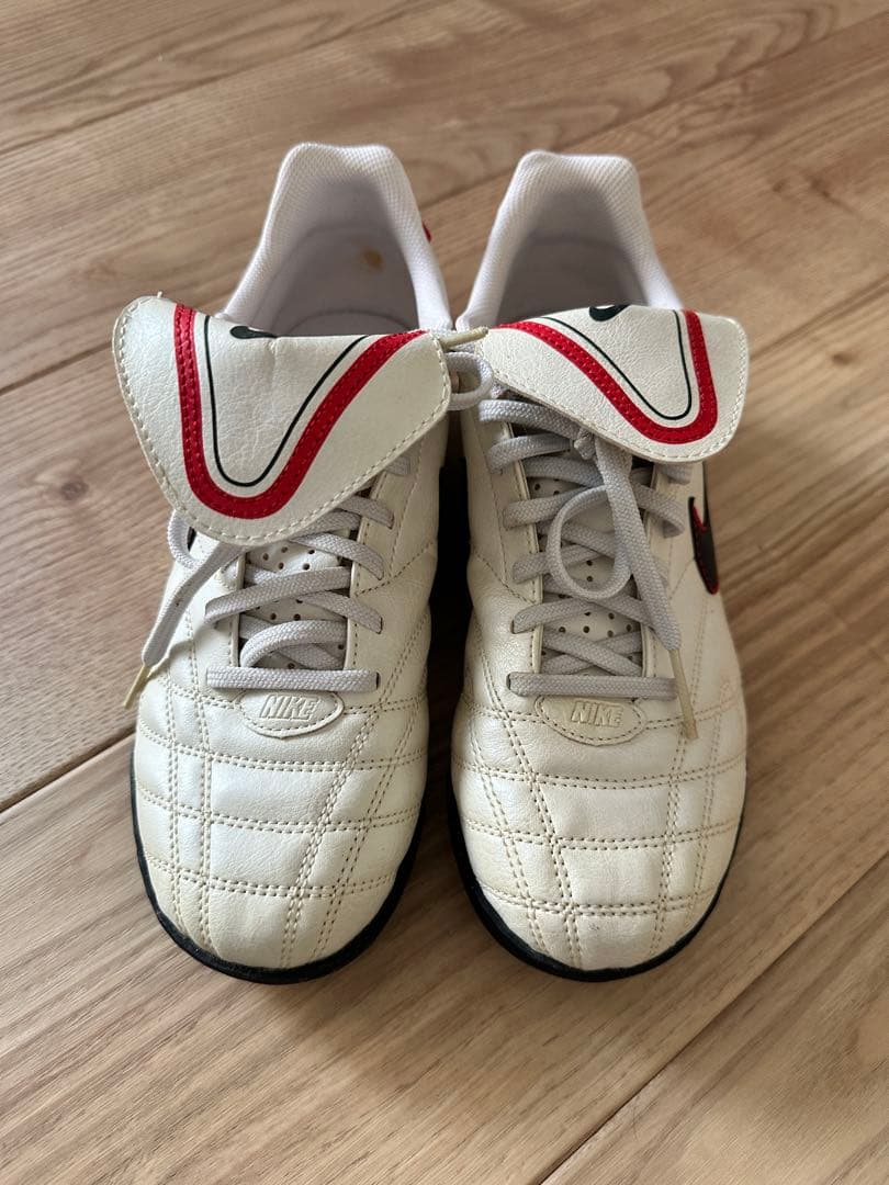 ナイキ ティエンポ ナチュラル III TF(ホワイト×ネイビー)