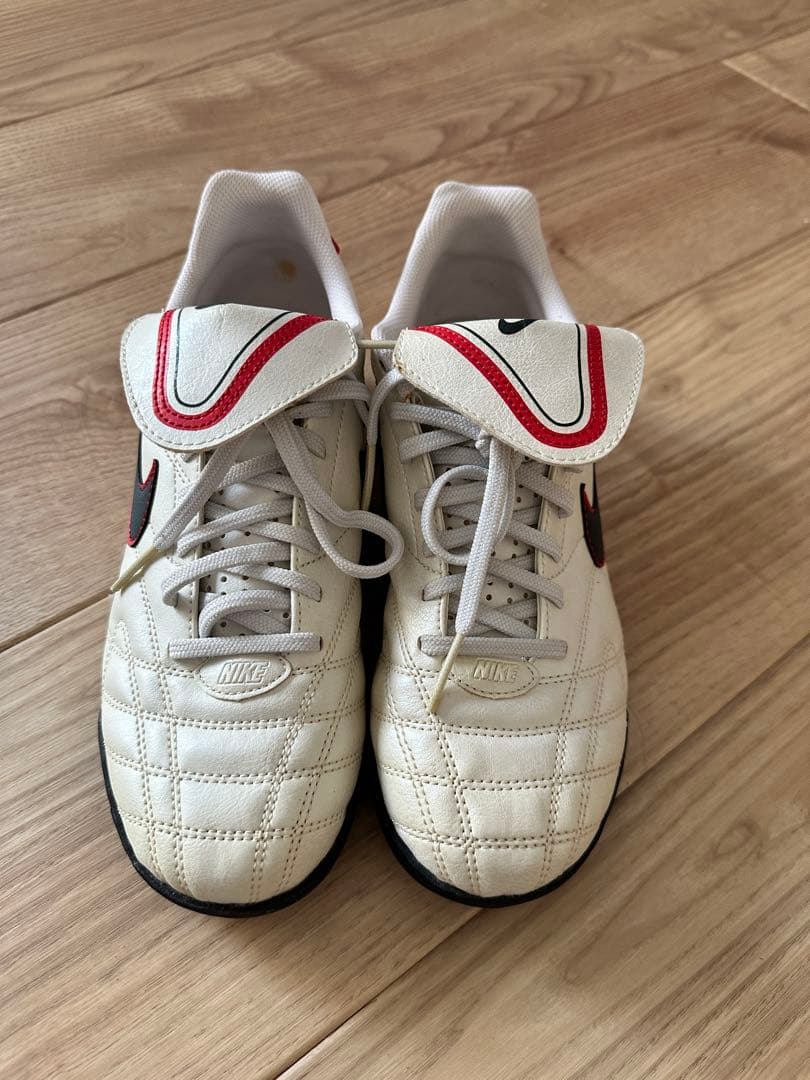 ナイキ ティエンポ ナチュラル III TF(ホワイト×ネイビー)