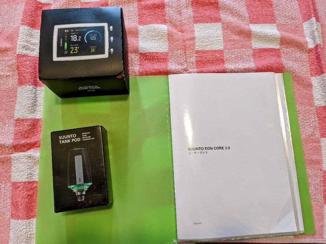 ダイブコンピューター トランスミッター付き SUUNTO スキューバダイビング