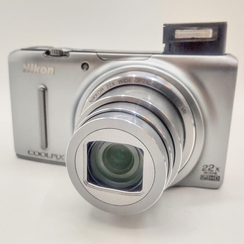 ★箱付★ Nikon COOLPIX S9500 シルバー コンデジ カメラ