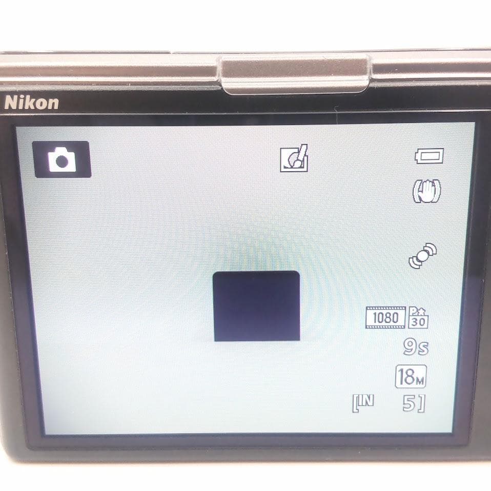 ★箱付★ Nikon COOLPIX S9500 シルバー コンデジ カメラ