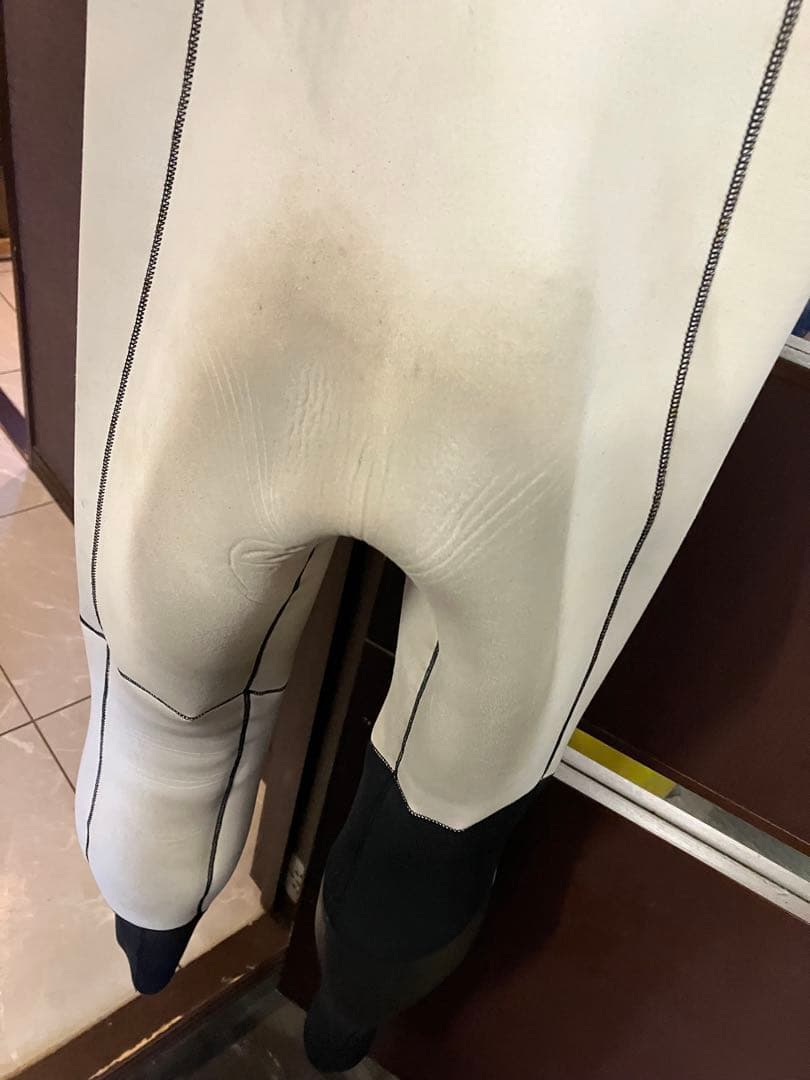 ネックイン　フルスーツ　メンズ　コーディアル