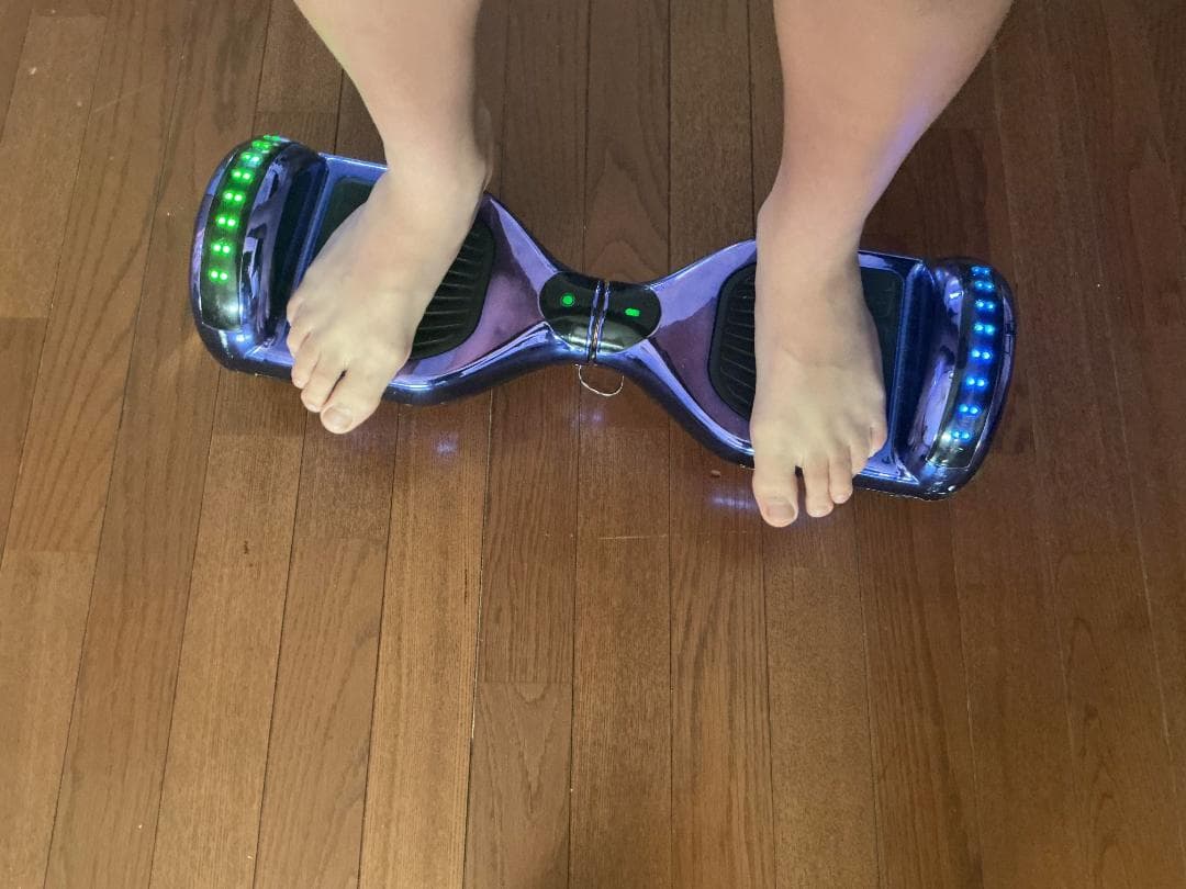 パープル 電動スケートボード LEDライト付き