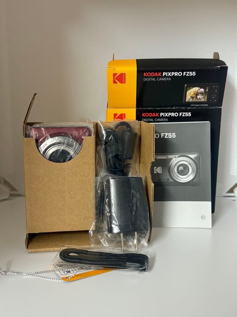 Kodak PIXPRO FZ55 デジタルカメラ　レッド