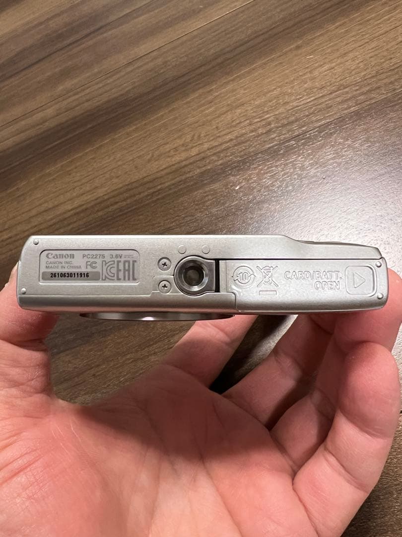 Canon IXY180 シルバー