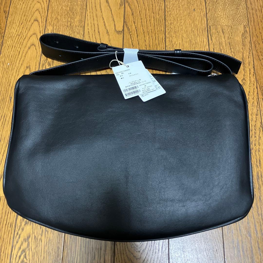 【ear PAPILLONNER】スワローマチショルダーバッグ　ブラック