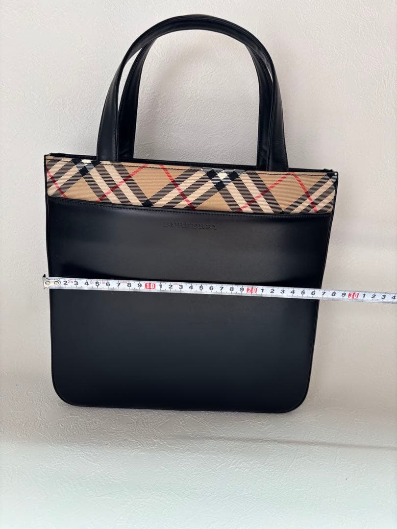 未使用品　BURBERRY （バーバリー）ブラックレザー　チェック柄バック