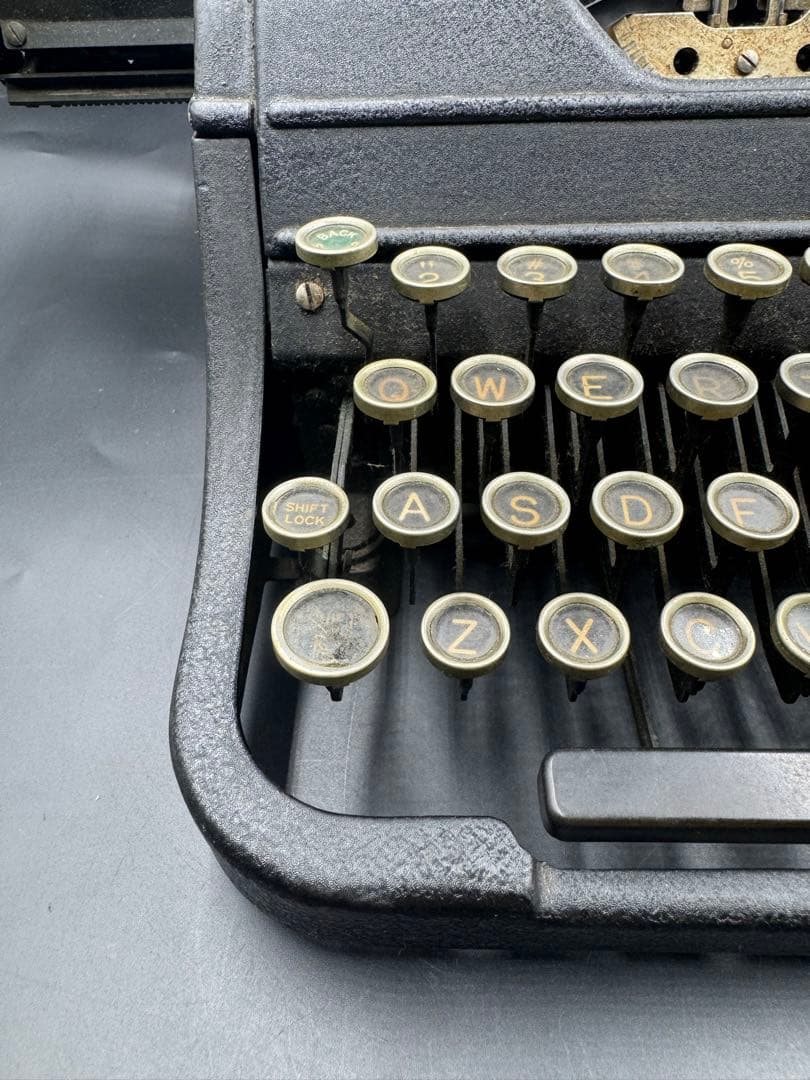 720アンティークタイプライター　アイアンタイプライター