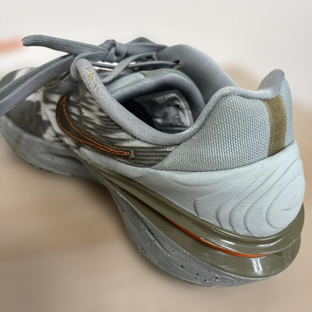 Nike エアズームGT CUT2 Devin Booker 28.5㎝