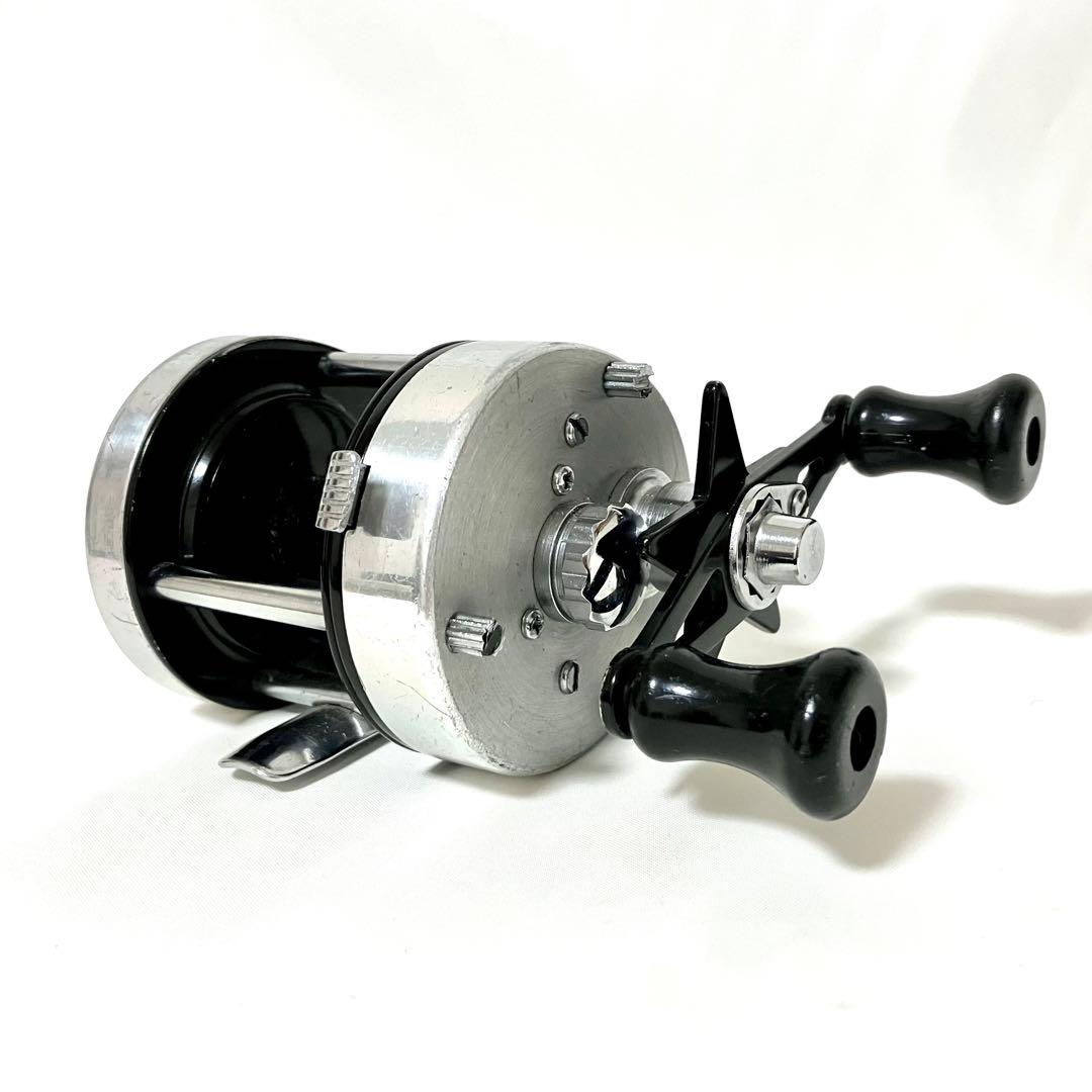 リーピングバス エンブレム　フルーガー 2800　PFLUEGER 2800