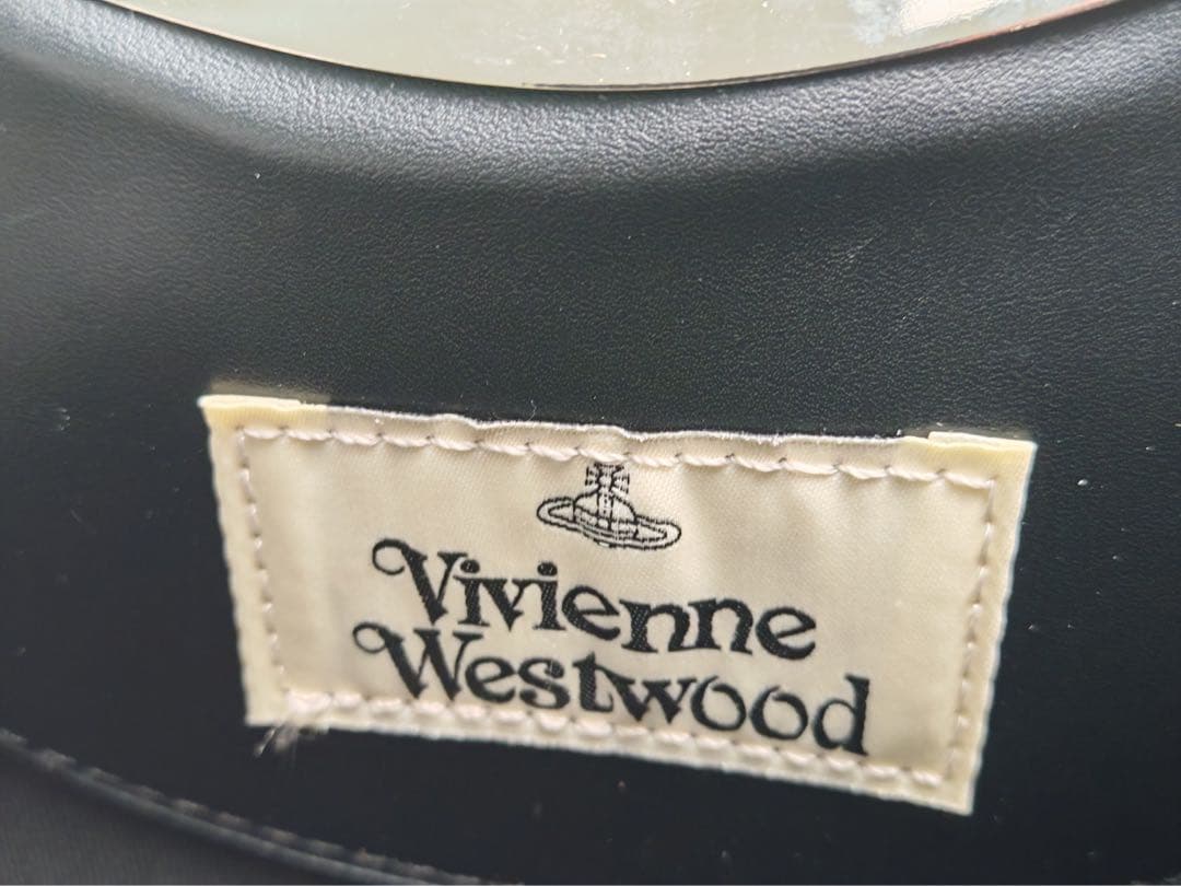 Vivienne Westwood ハンドバッグブラックチェーンチャーム付き美品