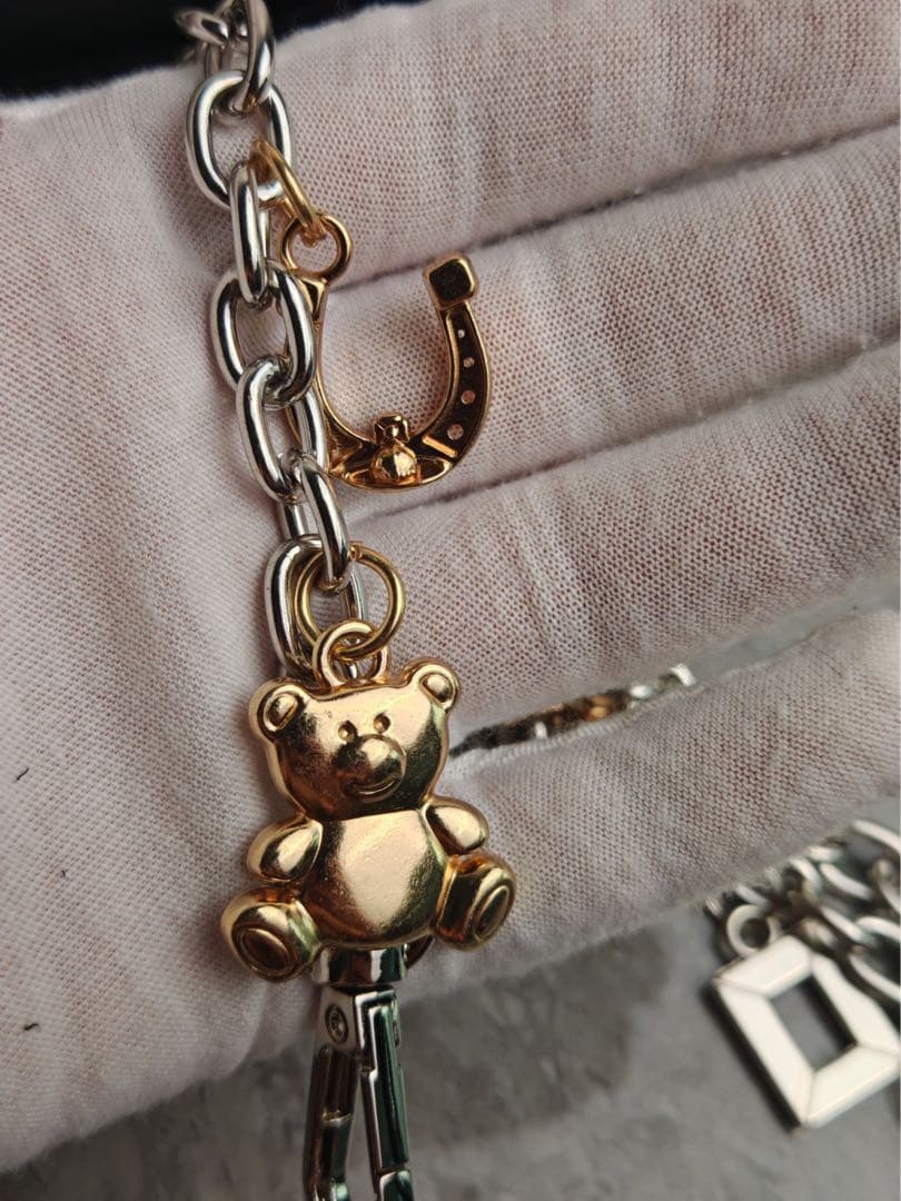 Vivienne Westwood ハンドバッグブラックチェーンチャーム付き美品