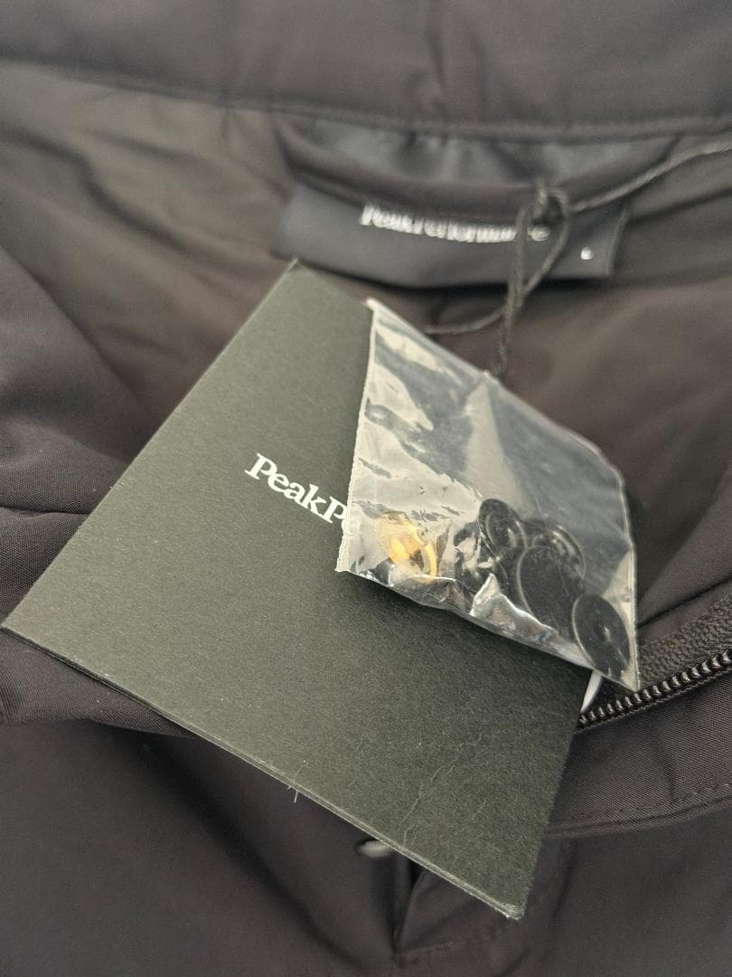 【未使用タグ付き】Peak Performance スキーパンツ 女L 男M