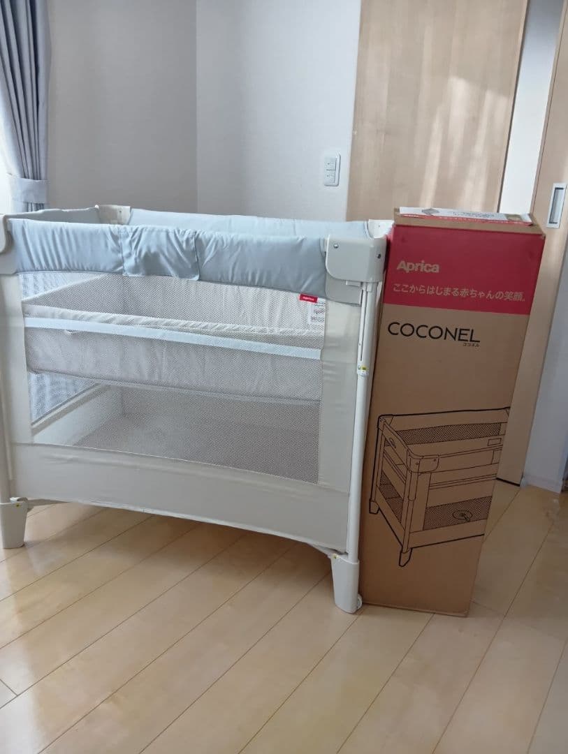 Aprica　ベビーベッド　　　ココネルエアーAB
