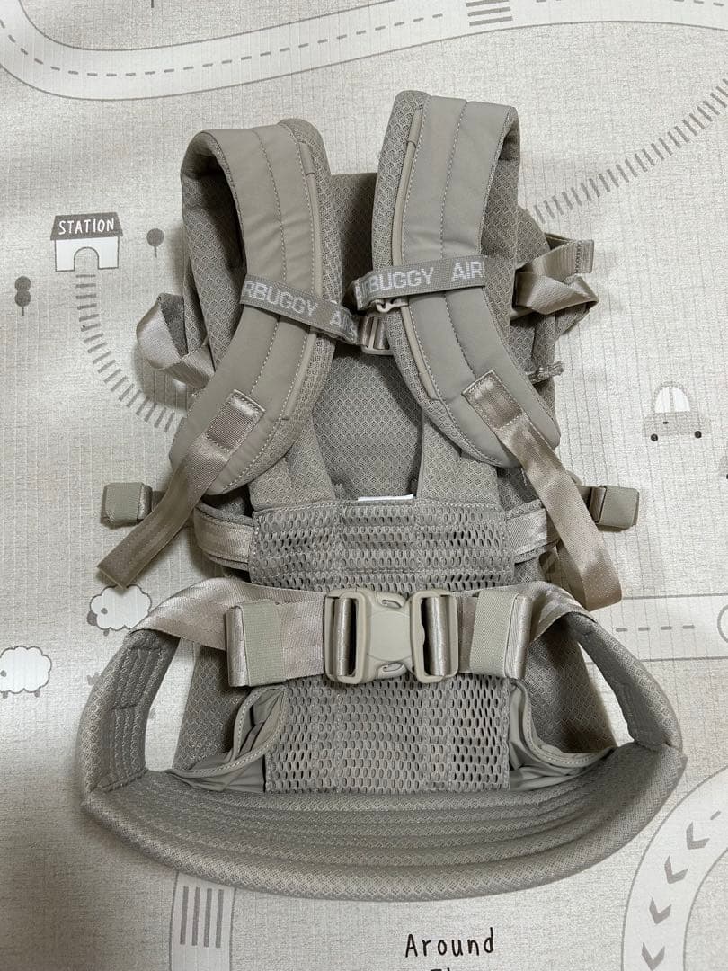 エアバギー AIRBUGGY 抱っこ紐　美品　おまけ付き