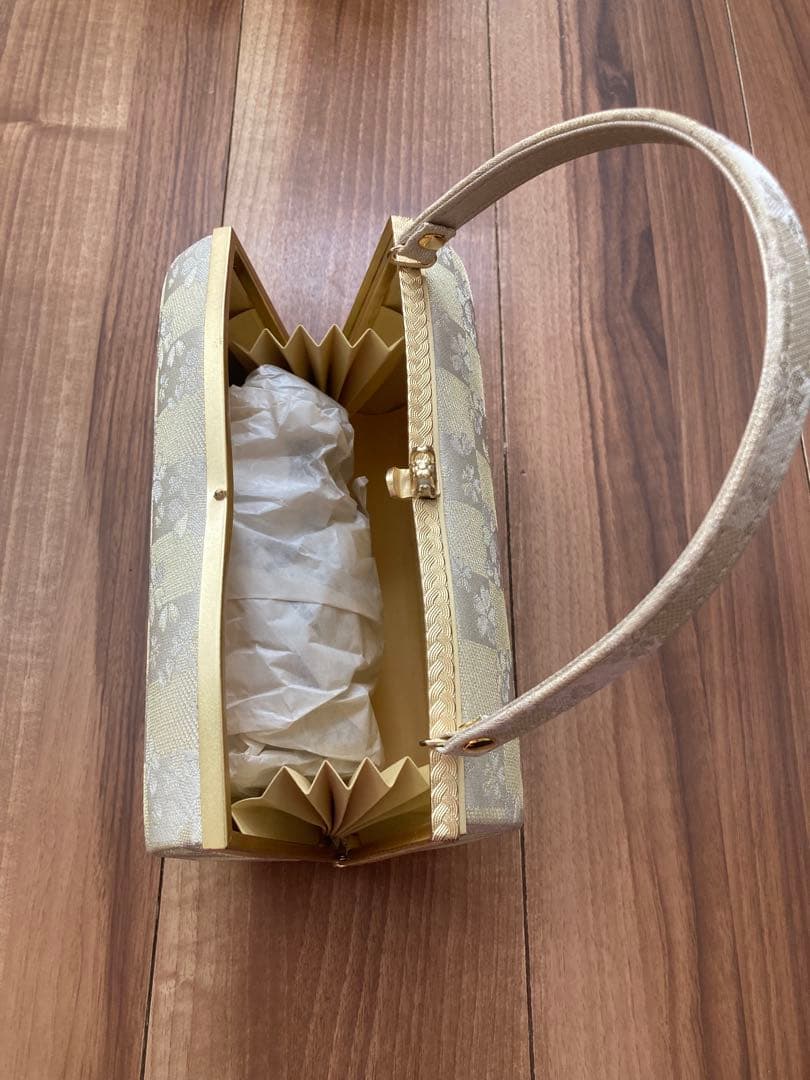 【超美品】【早い者勝ち】和装用バッグと草履セット アイボリー