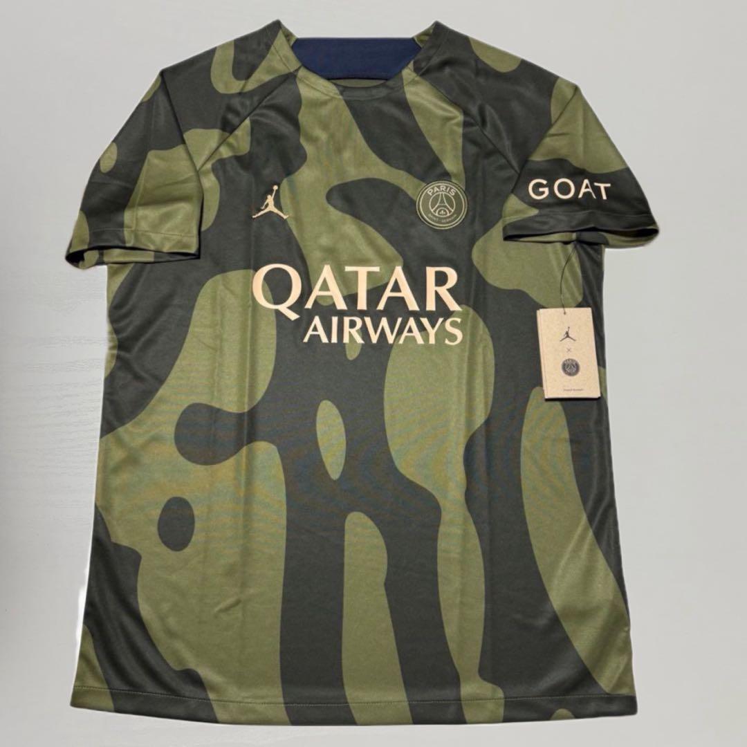 日本未発売 PSG パリの公式ストアで購入　プレマッチシャツ 23-24
