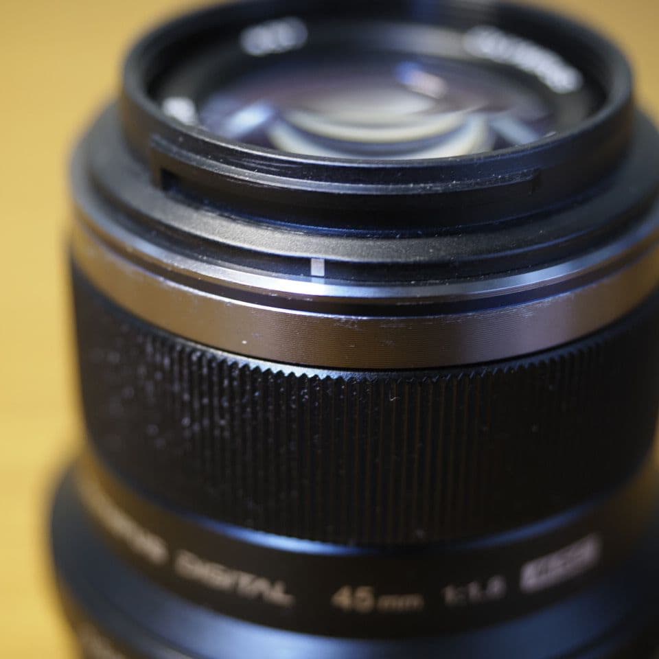 OLYMPUS 45mm f/1.8 レンズ