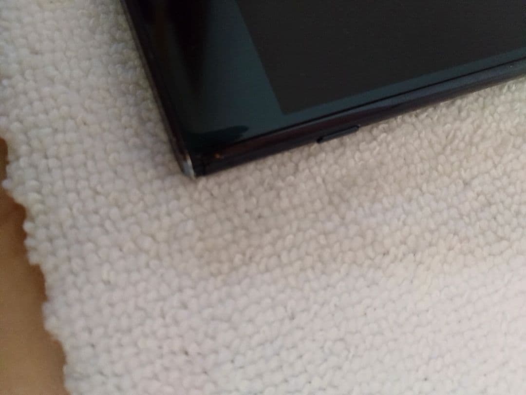 Xperia XZ Premium SO-04J　本体 　ブラック