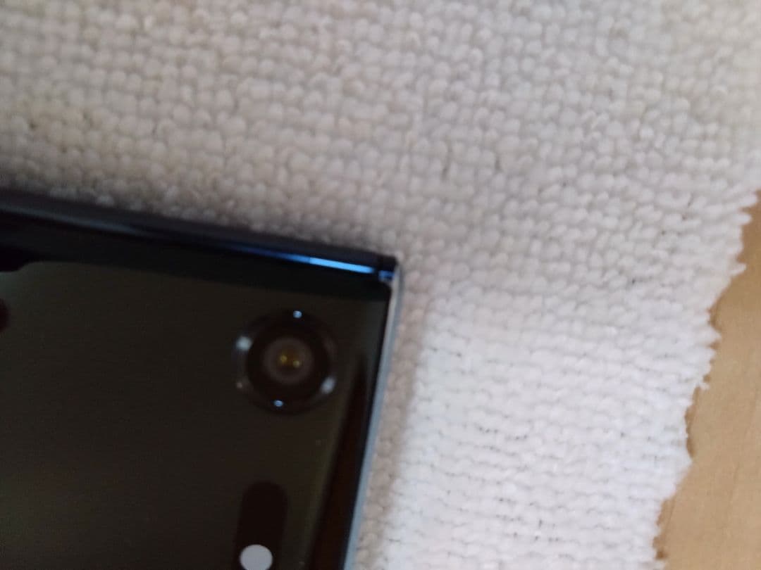 Xperia XZ Premium SO-04J　本体 　ブラック