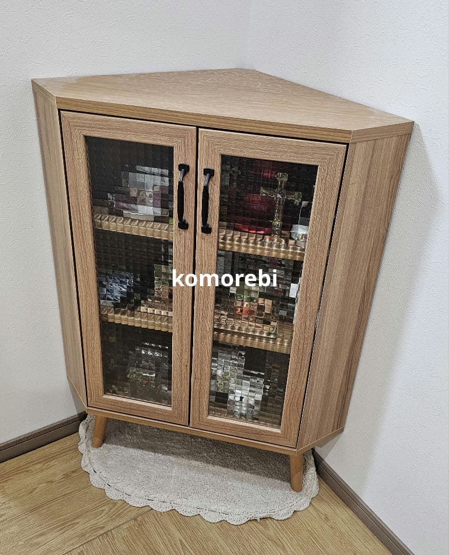 【引き取り限定】コーナーキャビネット　収納棚　コーナーラック　棚の高さ調整可能