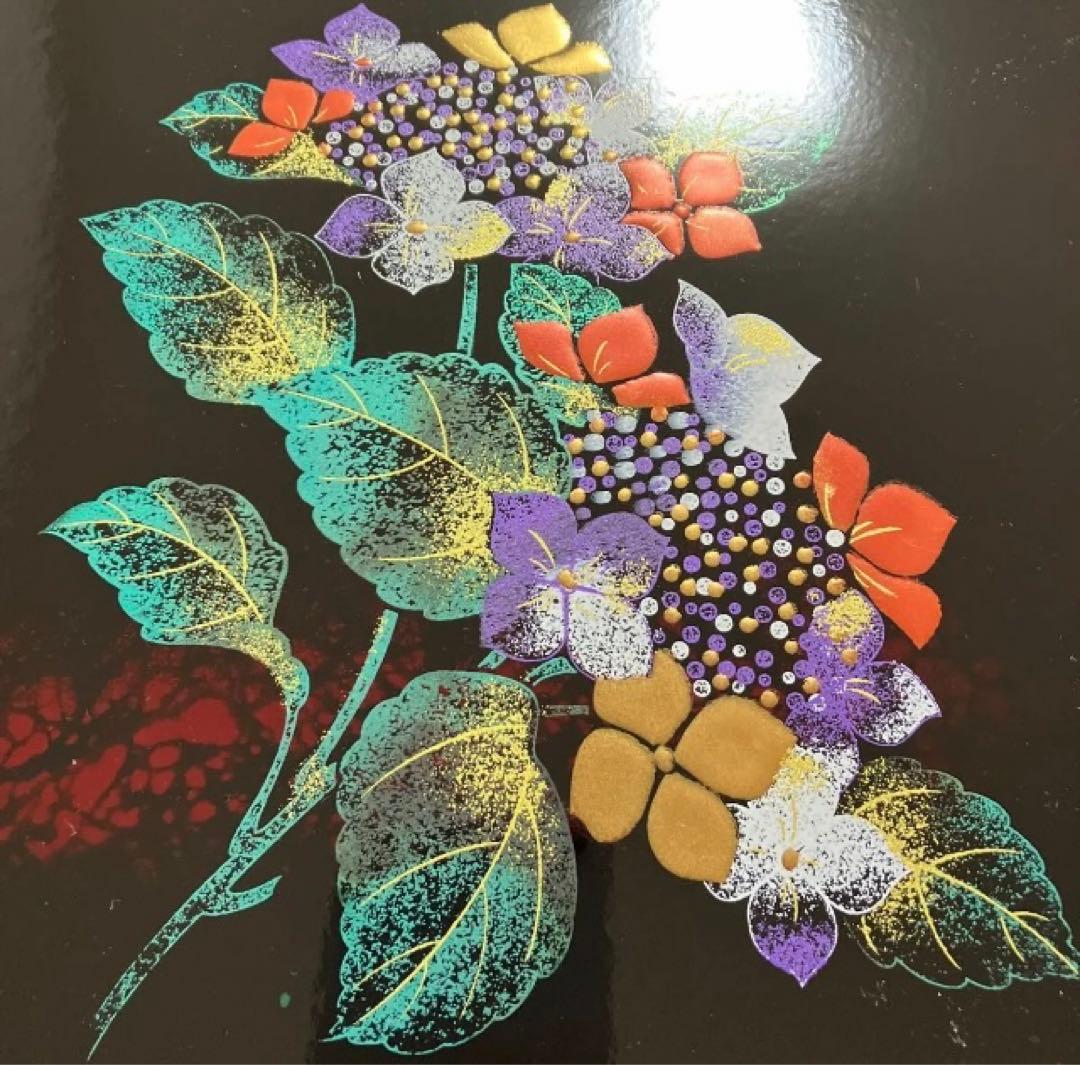 新品　未使用　おぼん　漆塗り　高級　レア　希少価値　匿名発送　送料無料　花柄