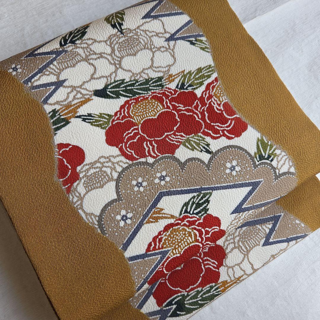 松皮菱と椿柄　栗山吉三郎　和染紅型名古屋帯