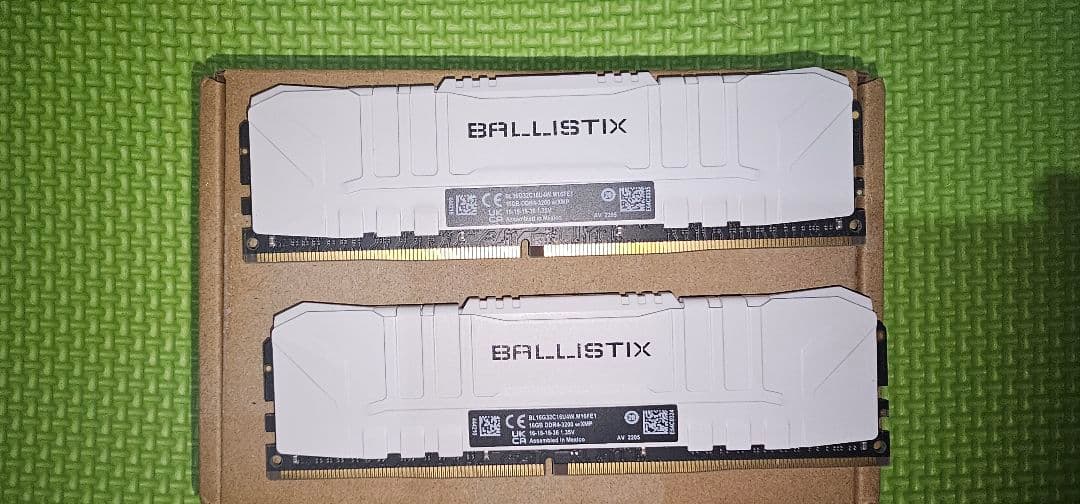 DDＲ４メモリ　１６ＧＢ×２枚