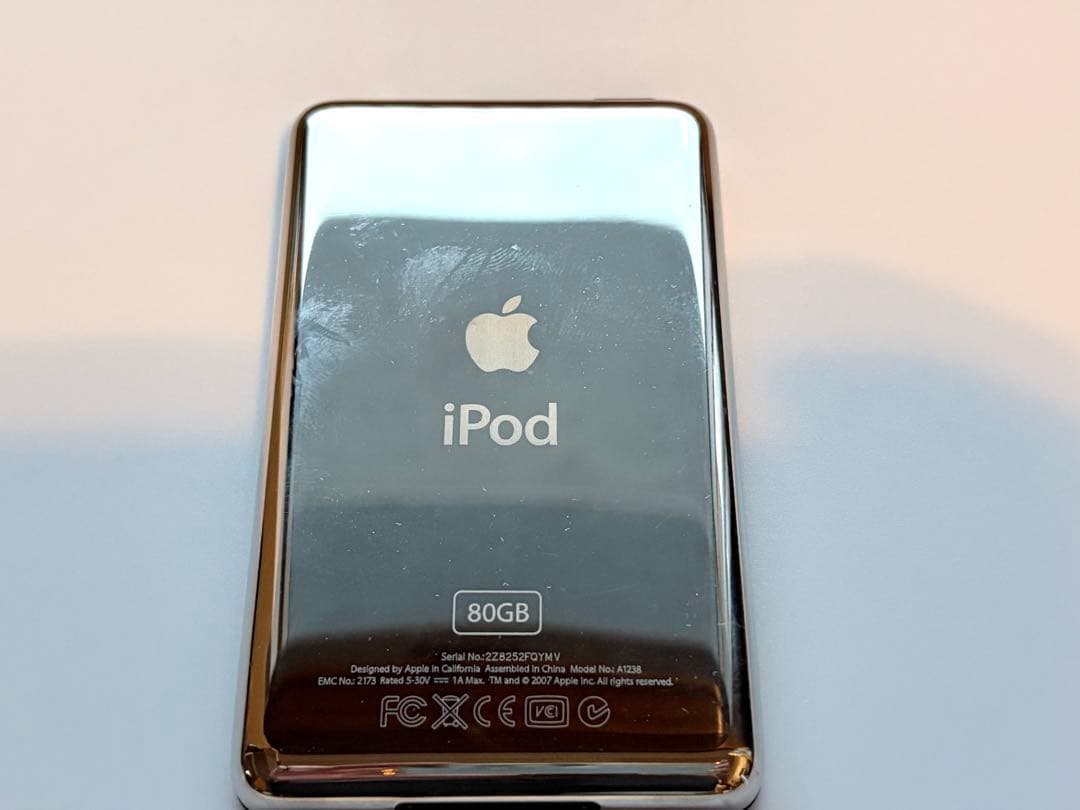 Apple iPod classic 80GB ブラック usbケーブル付き