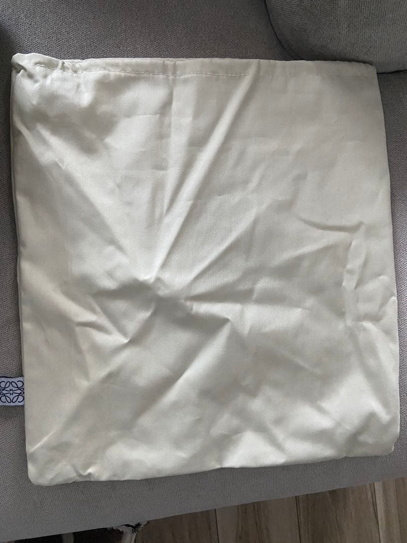 LOEWE エコバッグ ベージュと黒