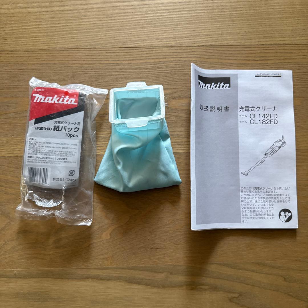 マキタ　コードレス掃除機　CL182FDZW セット　クリーナ