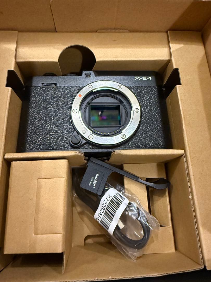 【pepe】神レンズセット超美品FUJIFILM X-E4＋XF35mm