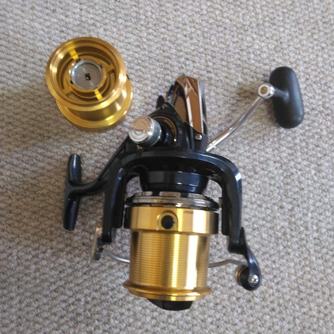 DAIWA WINDCAST 4000 フィッシングリール