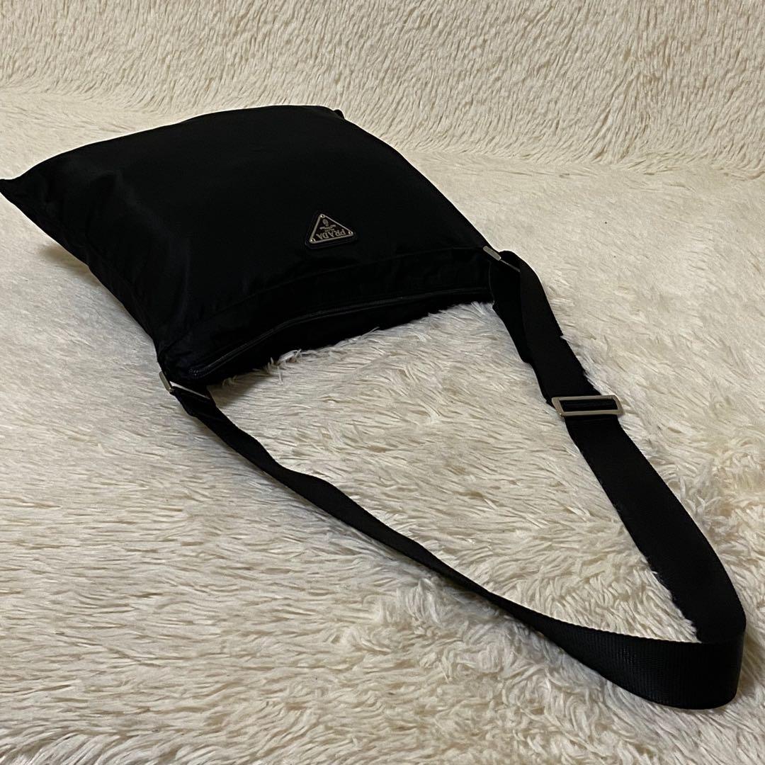 mimo@プロフ必読♡PRADA プラダテスート　ショルダーバッグブラック