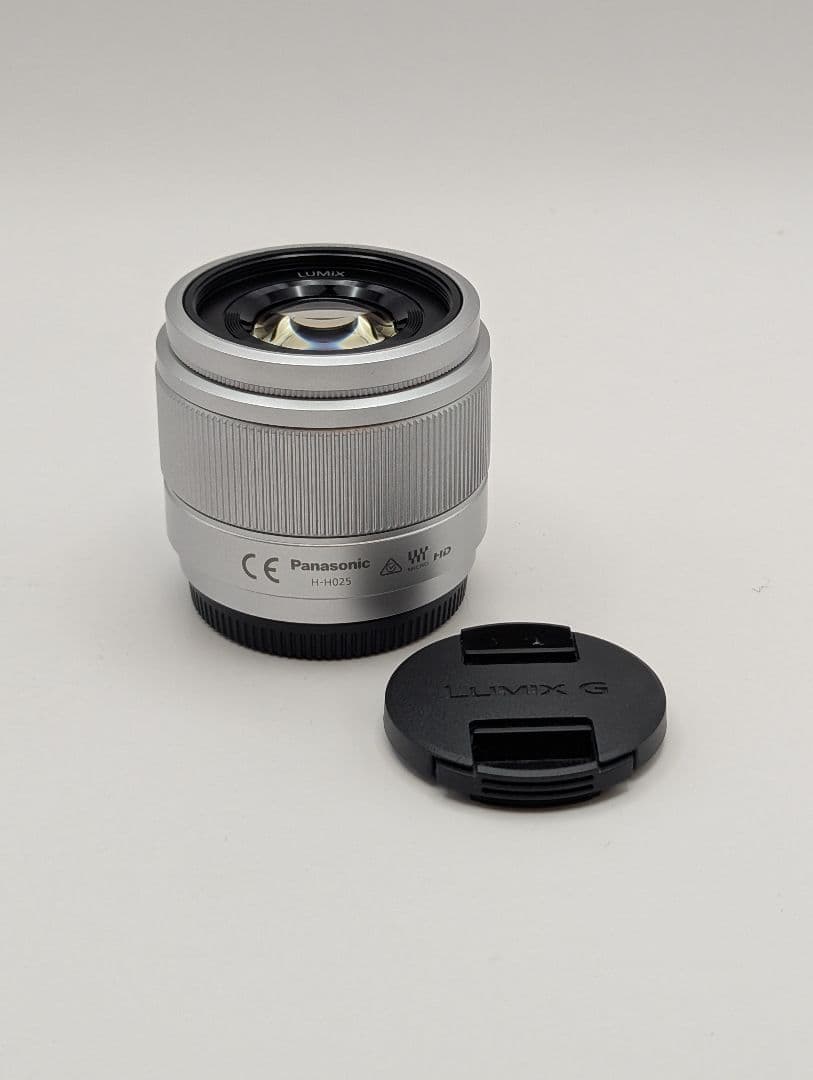 Panasonic LUMIX G 25mm f1.7 シルバー