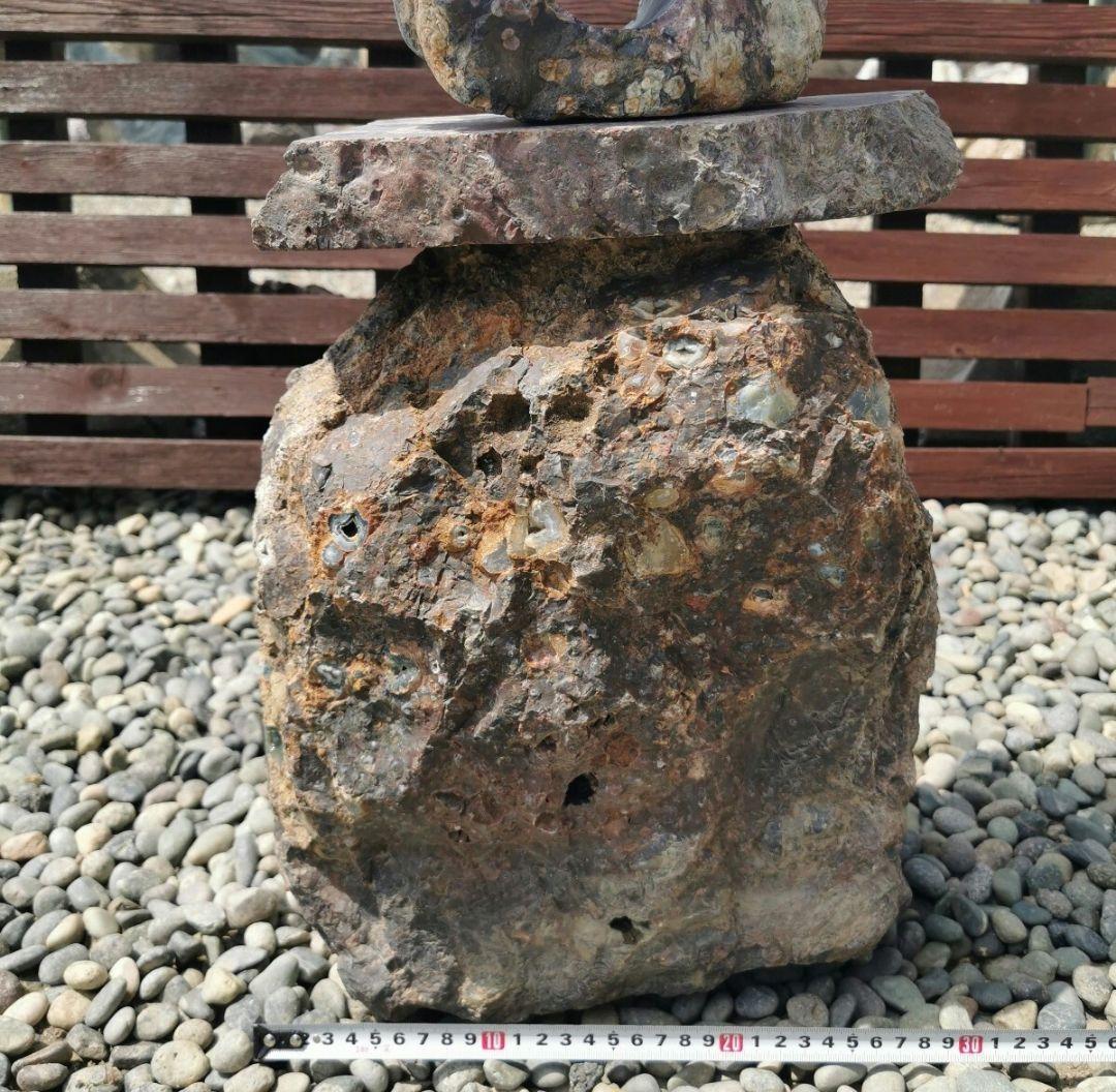 新潟産　梅花石　灯籠　庭石　石　鑑賞石 庭　坪庭　ガーデニング