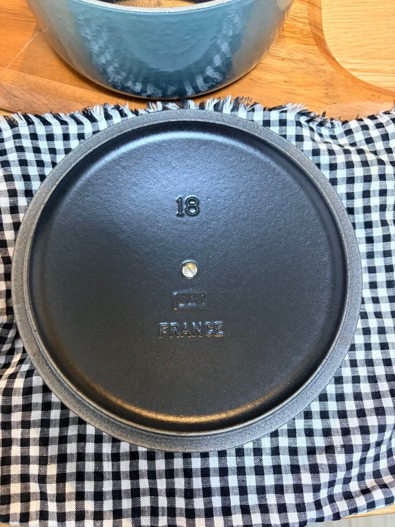 【美品】LE CREUSET　ココット ロンド カリビアンブルー　18cm