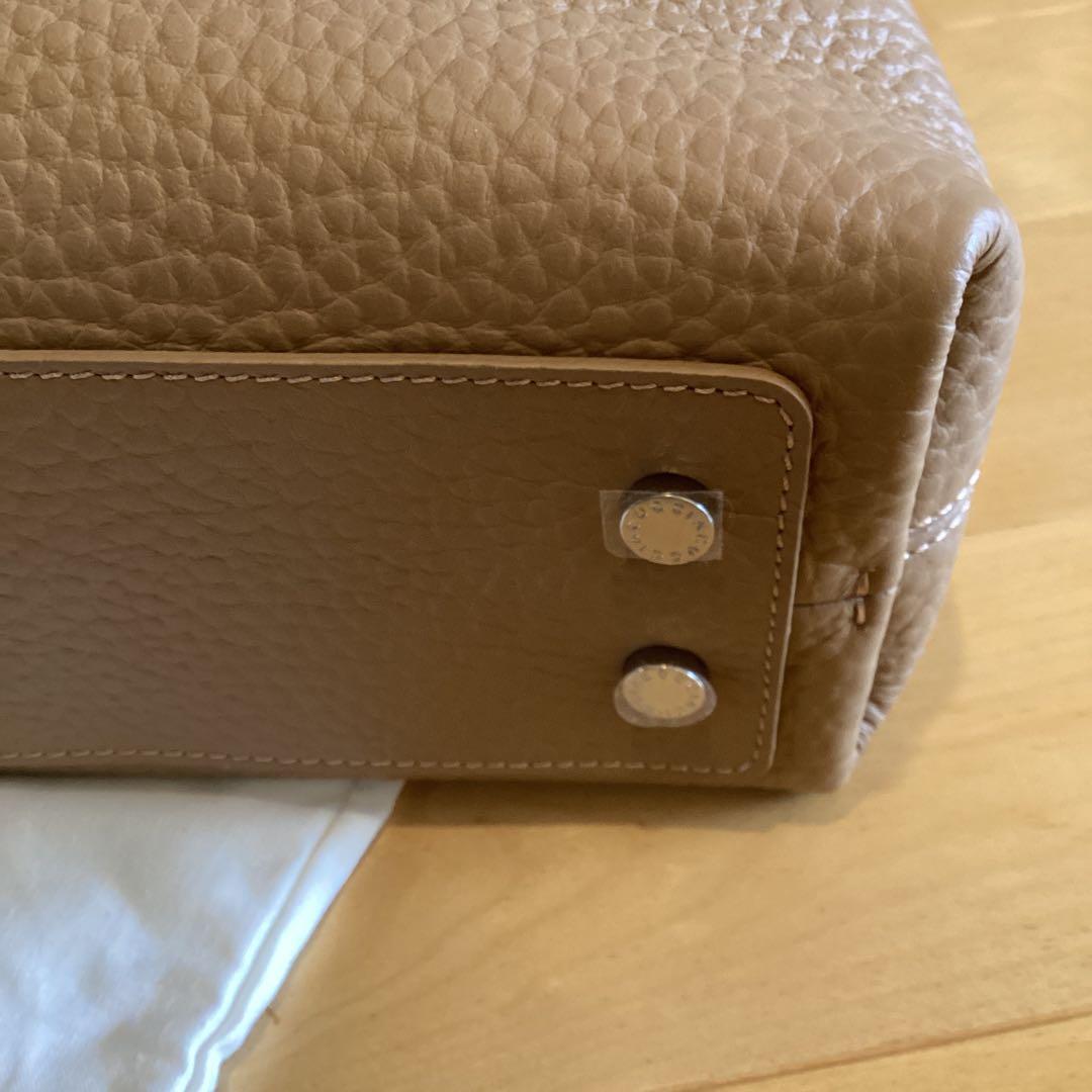 IACUCCI ベージュ レザー ハンドバッグ　ご検討商品