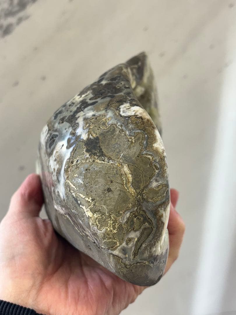 ウルグアイ産　グリーン　シュガーアメジスト　ジオード　天然非加熱　1846g