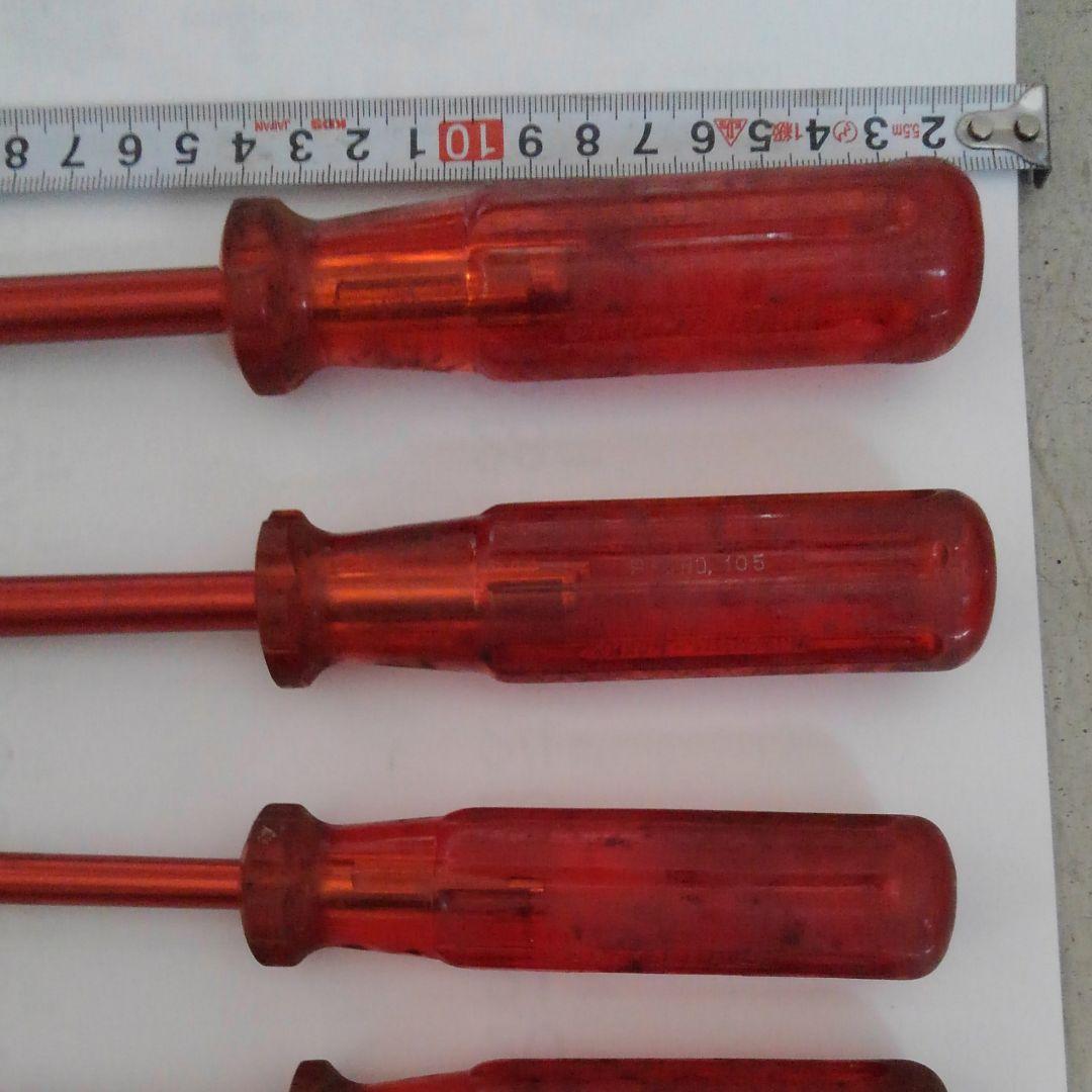 PBのマイナスドライバー8本です