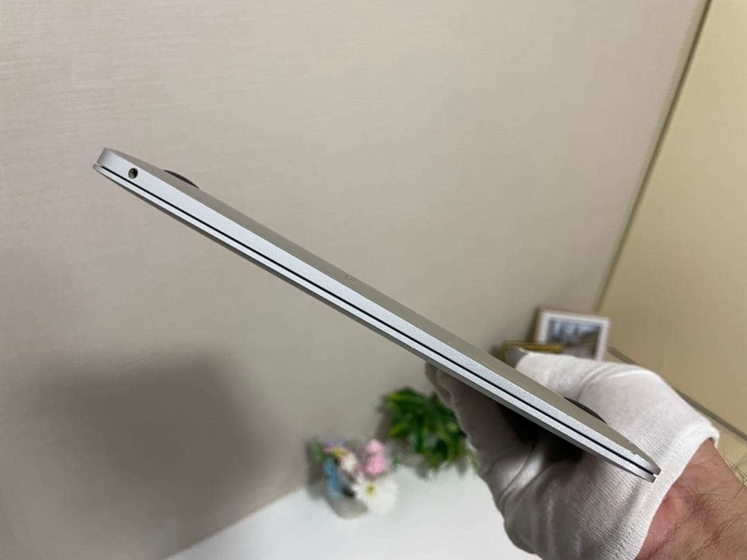 MacBook Air 13.3インチ 充電器付き