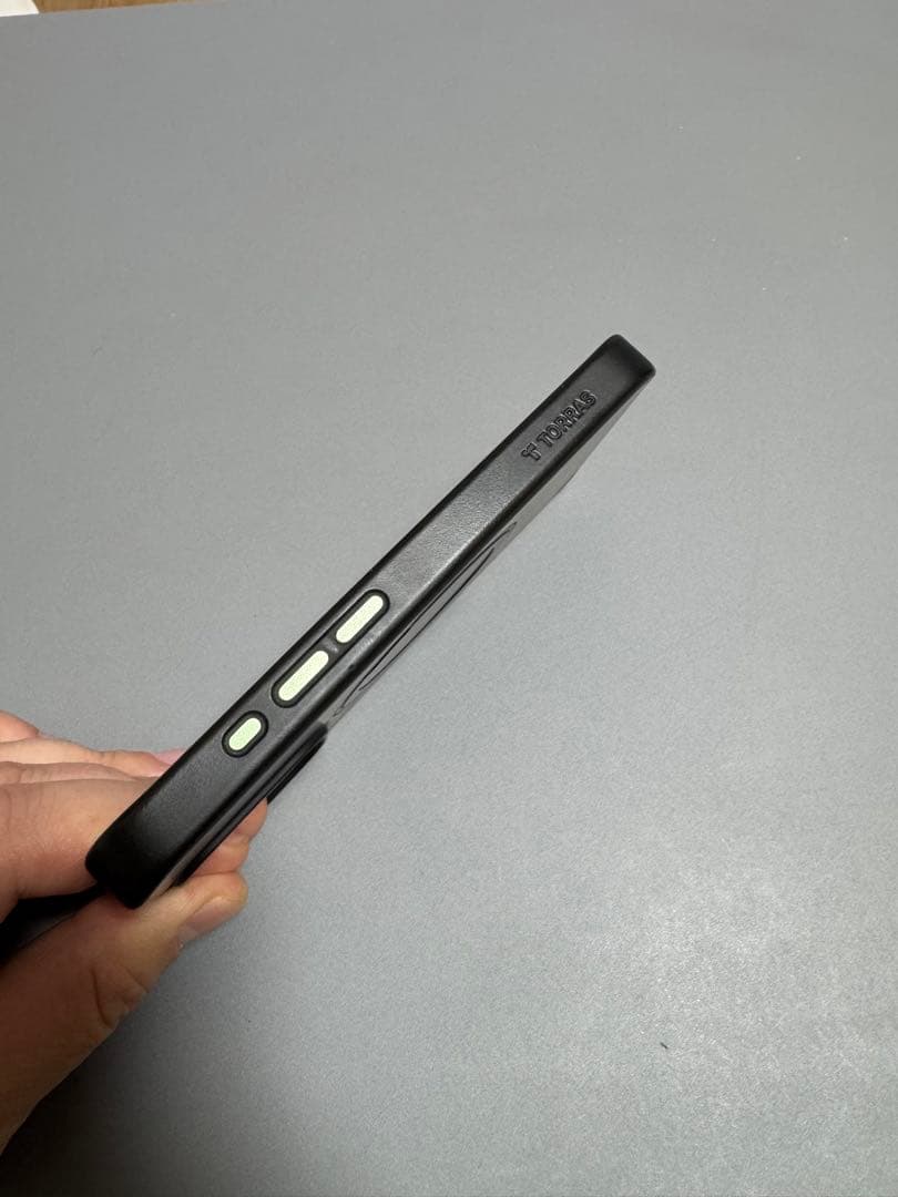 Apple iPhone 15 Pro 128GB ブラックチタニウム 本体