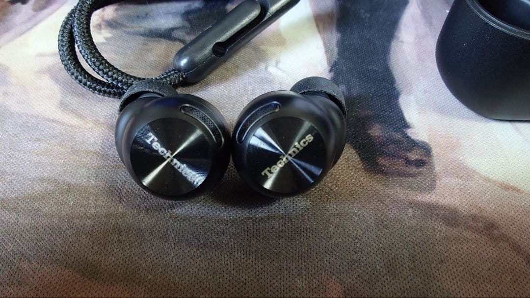 Technics AZ100 ワイヤレスイヤフォン